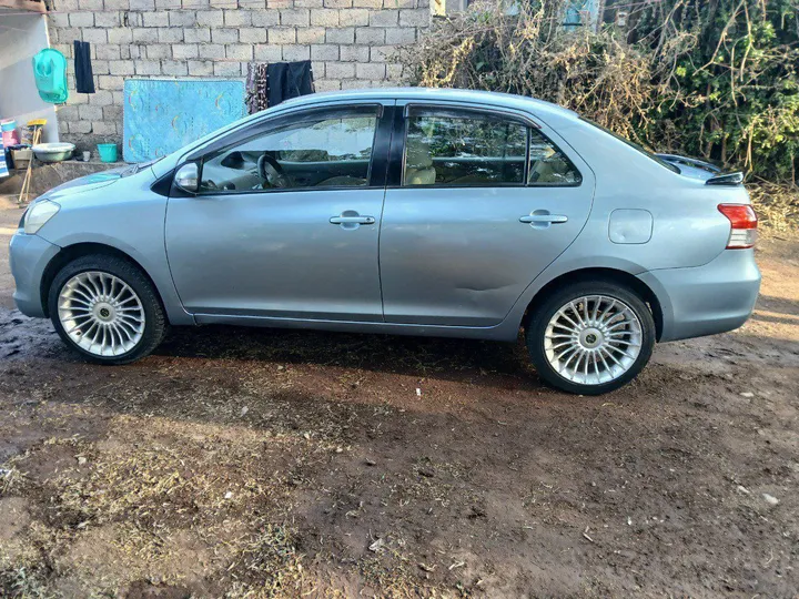 Toyota Yaris Belta 2010 Automatic – photo 6