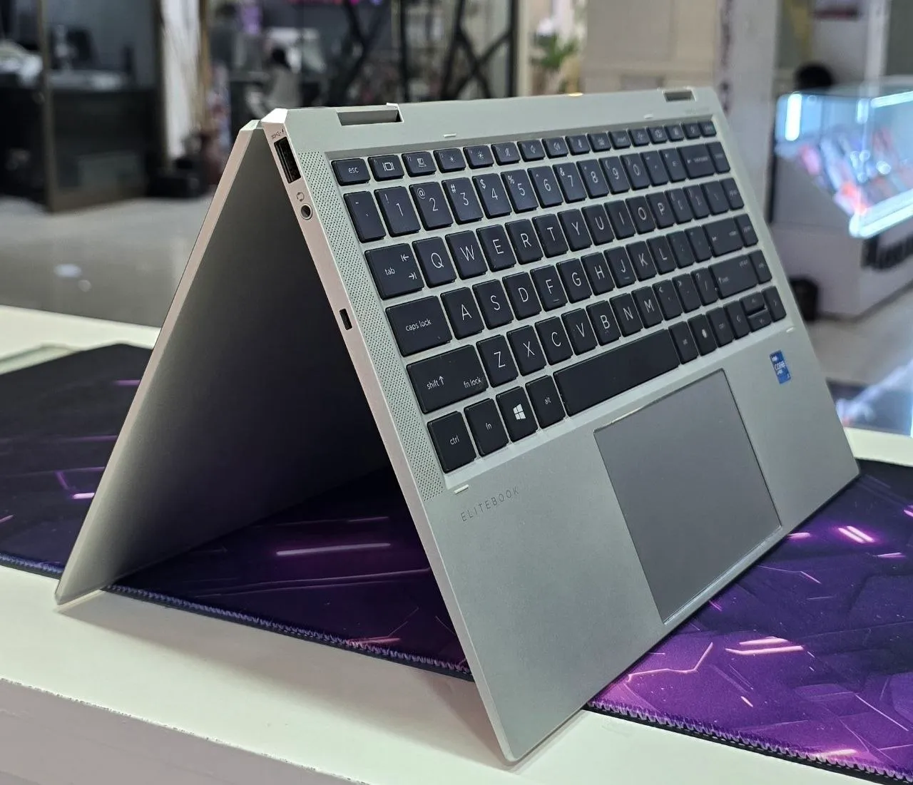 HP EliteBook 1040 G8 x360 Laptop – photo 3