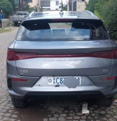BYD E2 2025 Automatic Electric – photo 3