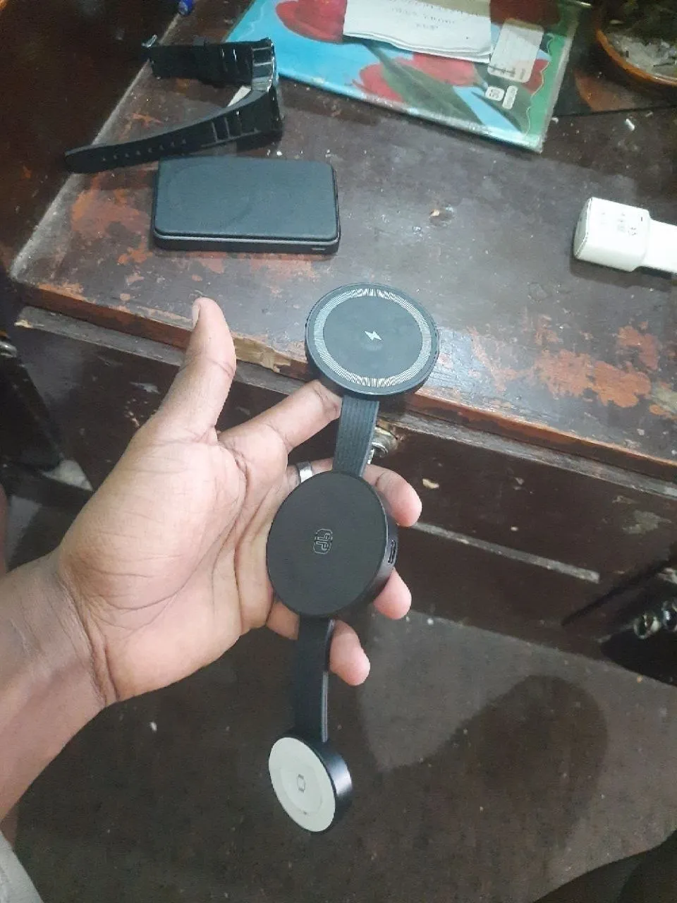 Power Bank and Airpod Charger – photo 4