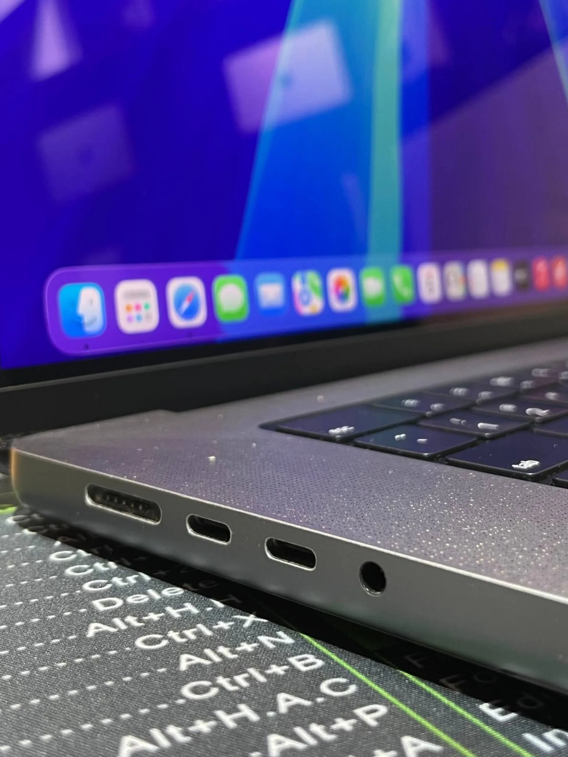 Apple MacBook Pro M1 Max 16-inch – photo 3