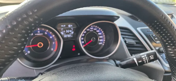 Hyundai Avante 2014 Automatic – photo 6