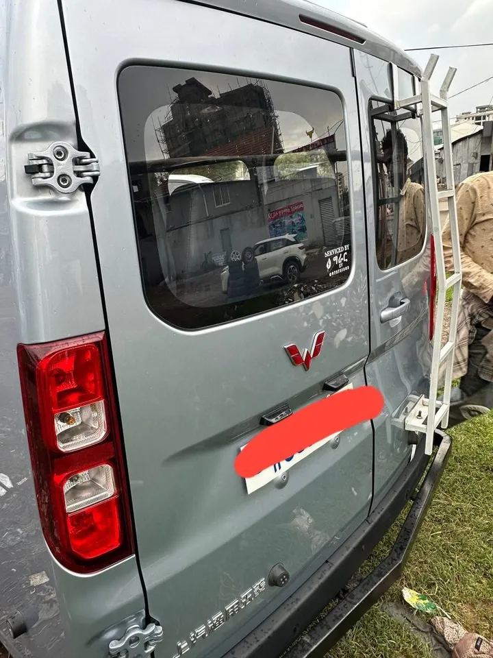 Wuling Minibus 2025 – photo 5