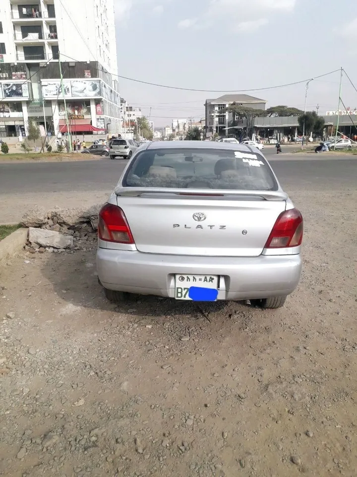 Toyota Platz 2002 Automatic – photo 3