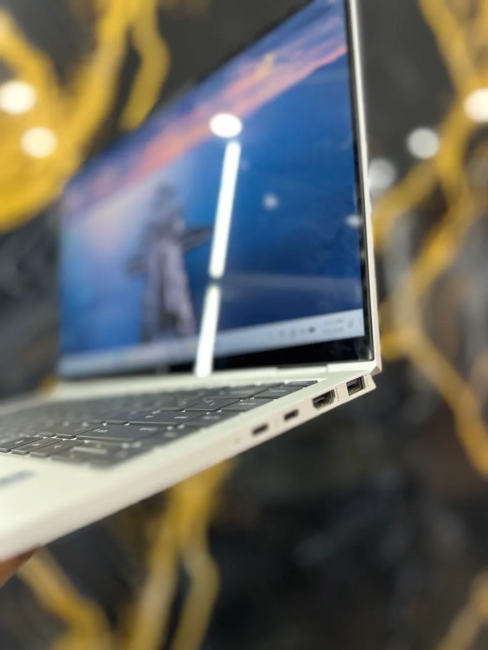 HP EliteBook x360 1040 G7 – photo 4