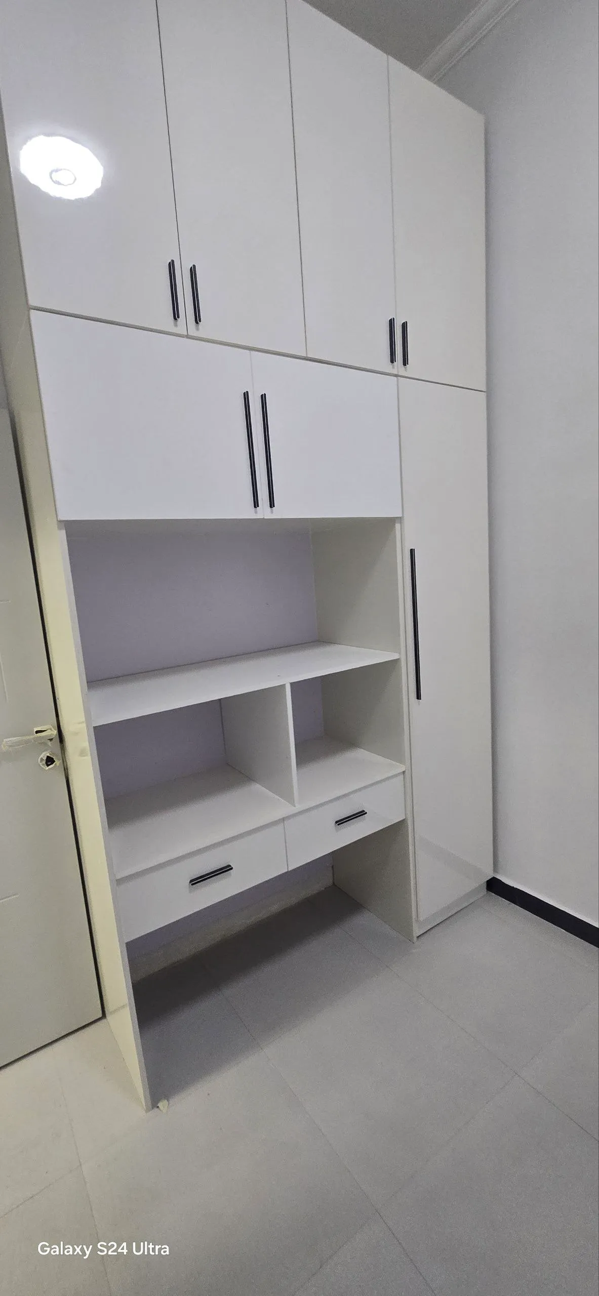 Modern 3-Bedroom Villa in Summit – photo 3