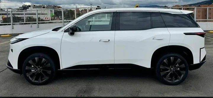 2025 Toyota bZ3X Electric SUV – photo 3