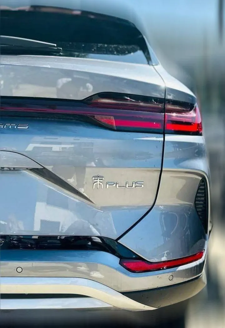 BYD Song Plus DM-i Hybrid SUV – photo 4