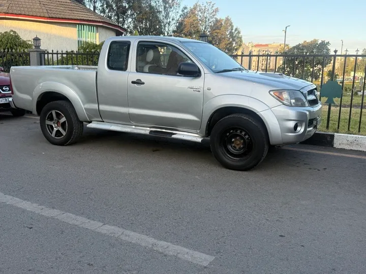 Toyota Hilux 2008 Double Cab – photo 4