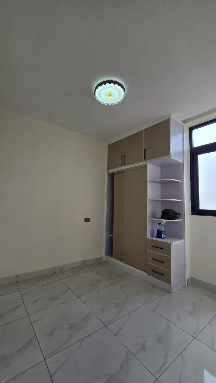 3-Bedroom 135 sqm Apartment in Summit – photo 5