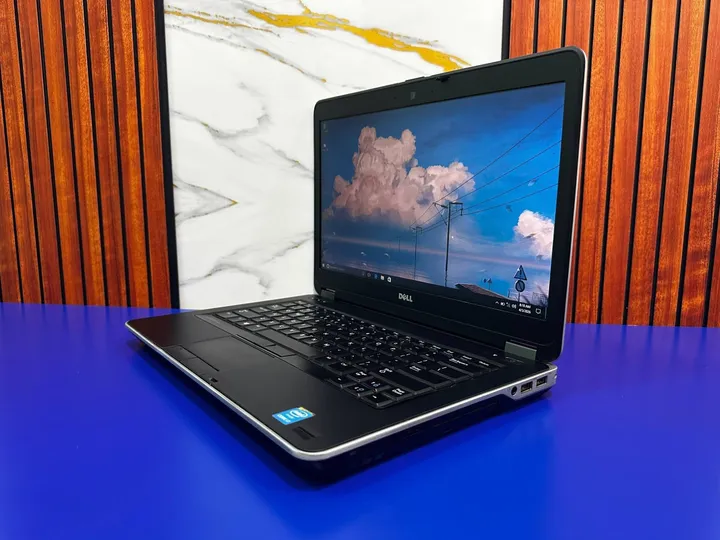 Dell Latitude E6440 i7 Laptop – photo 4