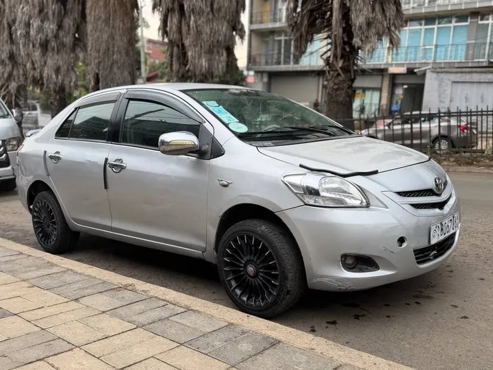 Toyota Yaris Belta 2007 Automatic – photo 4