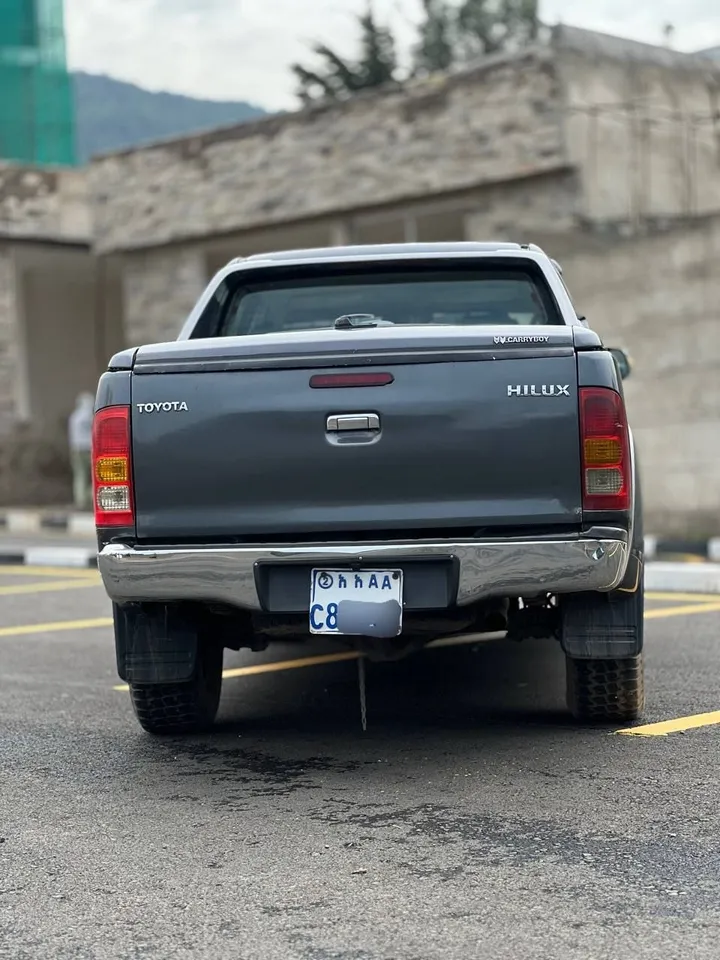 Toyota Hilux Double Cab 2010 – photo 4