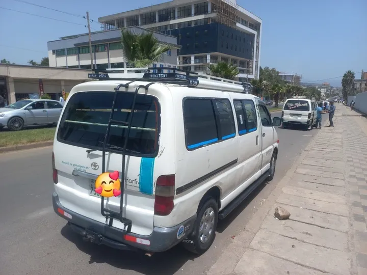 2006 Toyota Van – photo 3