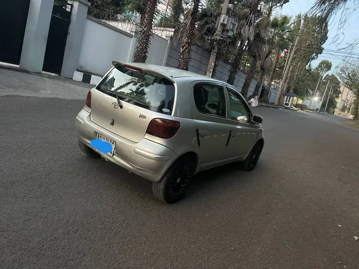Toyota Vitz 2002 Automatic – photo 8