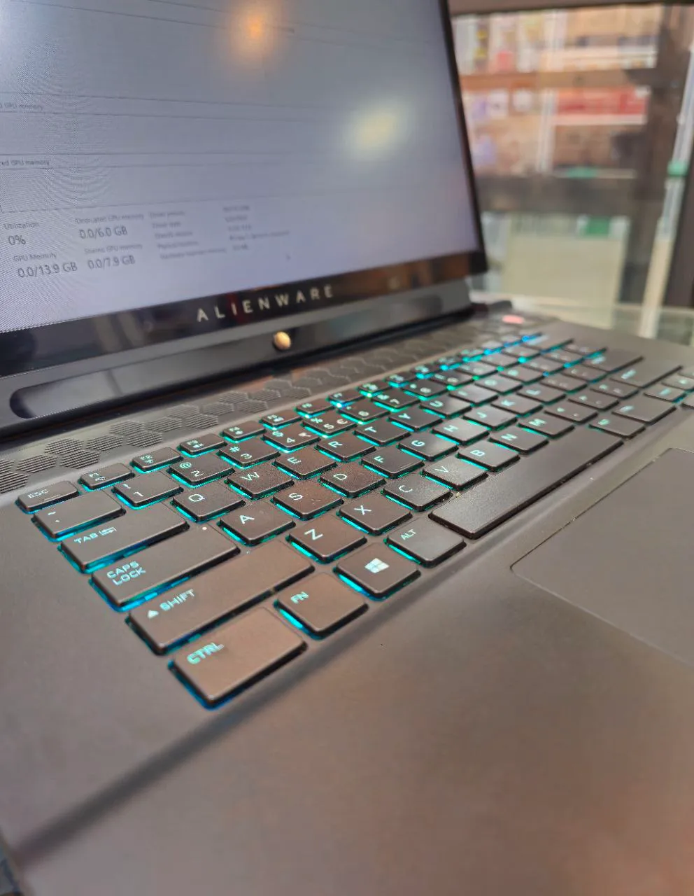 Alienware M15 R2 Gaming Laptop – photo 3