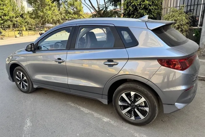 BYD E2 2025 – photo 4