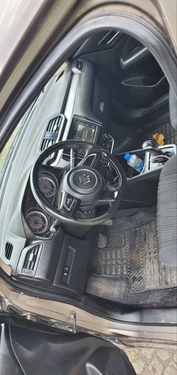 Suzuki Dzire 2022 Gray Sedan – photo 3