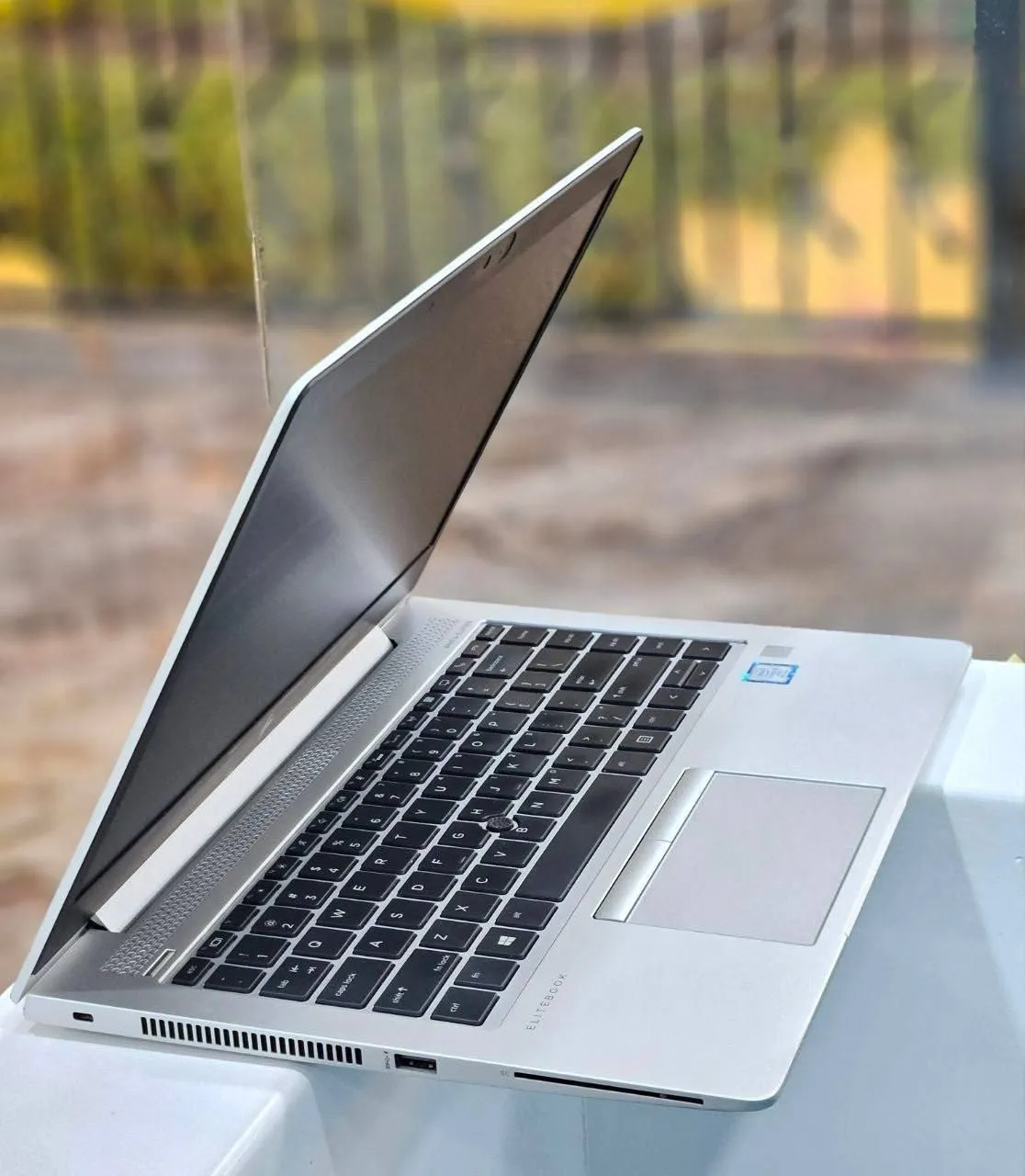 HP EliteBook 830 G5 – photo 3