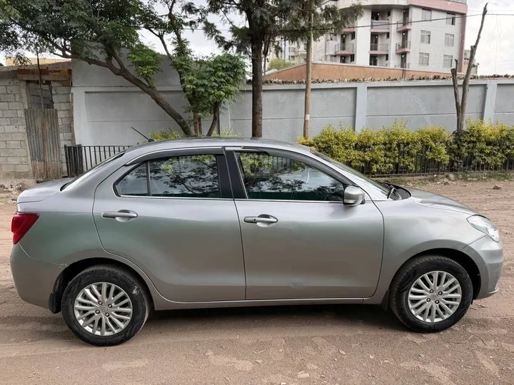 Suzuki Dzire 2021 Automatic – photo 3