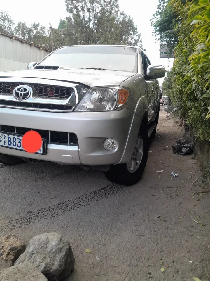 Toyota Hilux Double Cab 2009 – photo 3