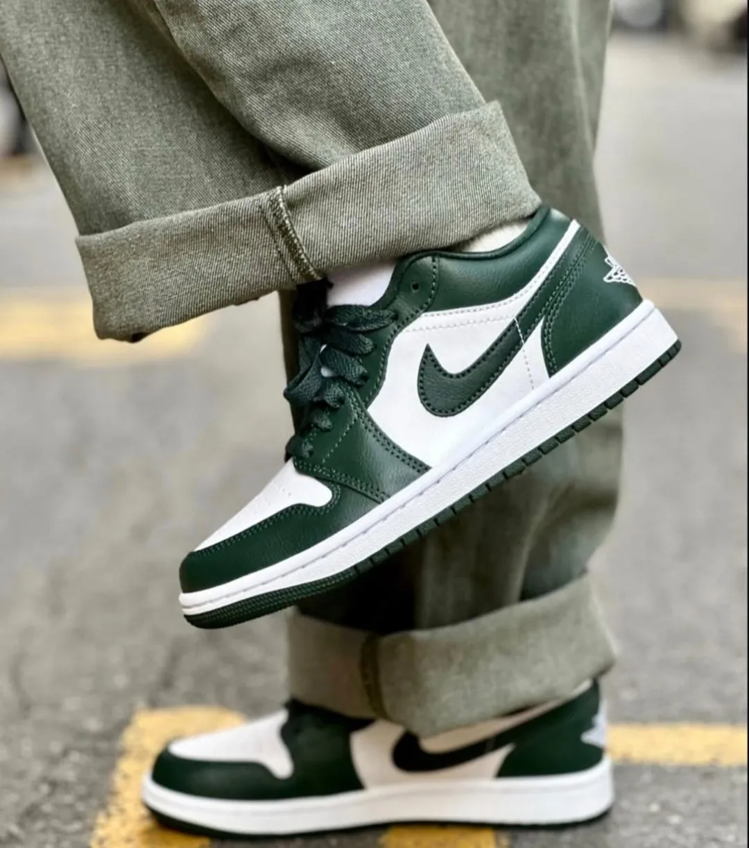 Nike Air Jordan 1 Low Galactic Jade Olive – photo 3