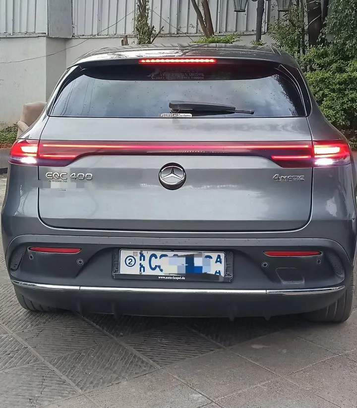 Mercedes-Benz EQC 400 4Matic EV – photo 3