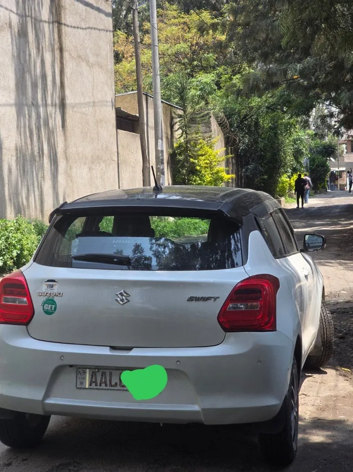 Suzuki Swift 2022 Automatic – photo 6