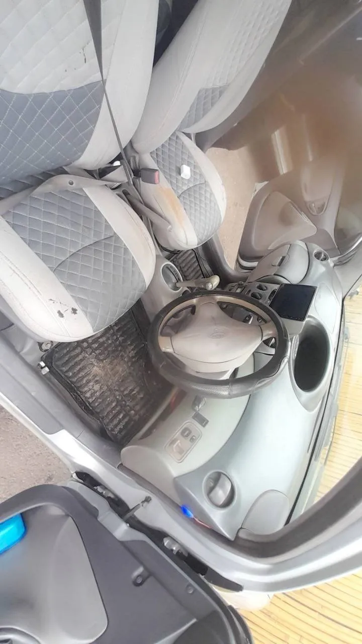 Toyota Platz 2004 Automatic – photo 6