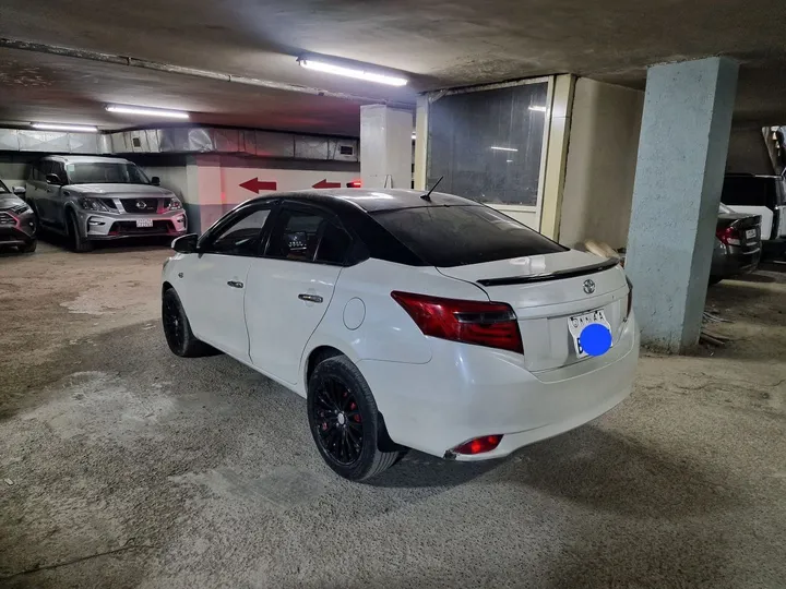 Toyota Yaris Sedan 2013 – photo 5