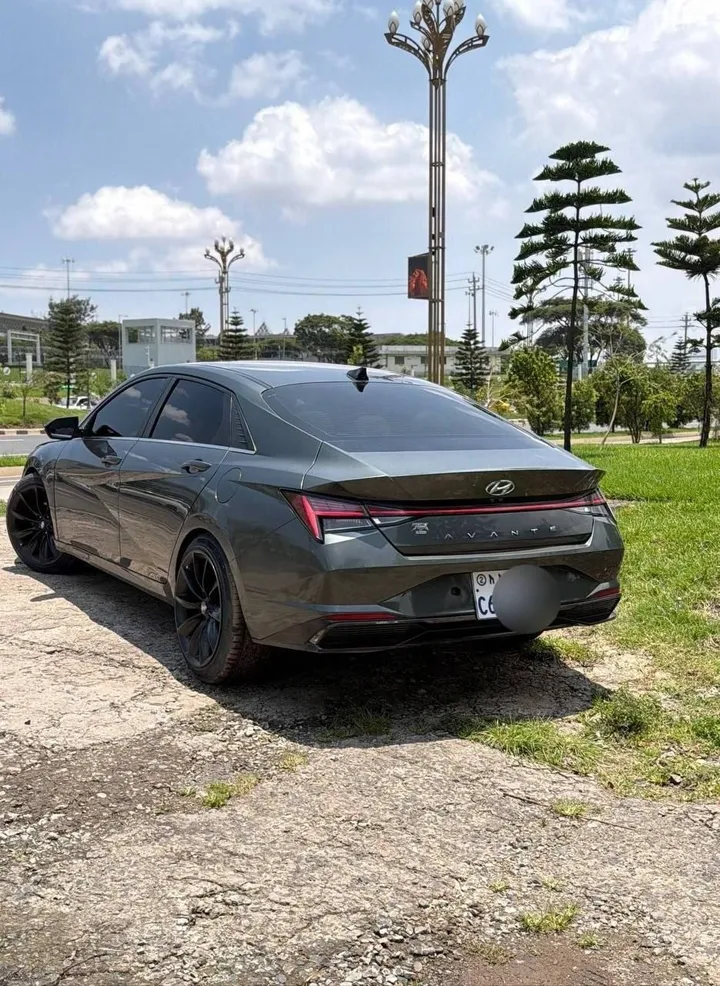 Hyundai Avante Hybrid Limited 2022 – photo 3