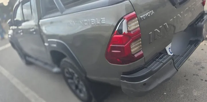 Toyota Hilux Invincible 2021 Pickup – photo 6