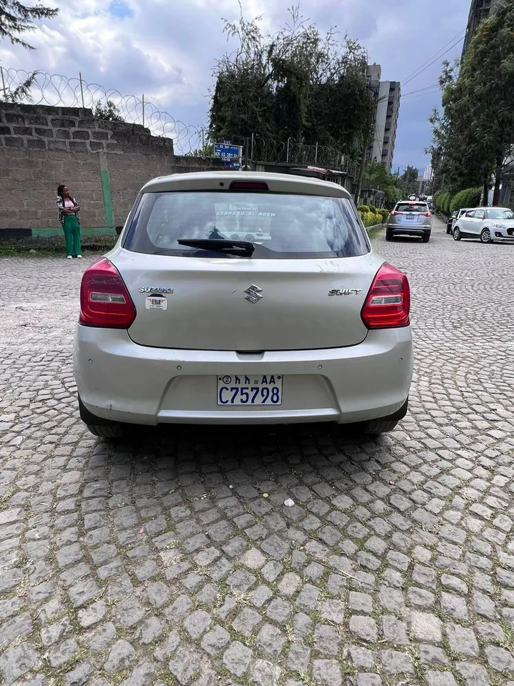 Suzuki Swift 2021 Automatic – photo 6