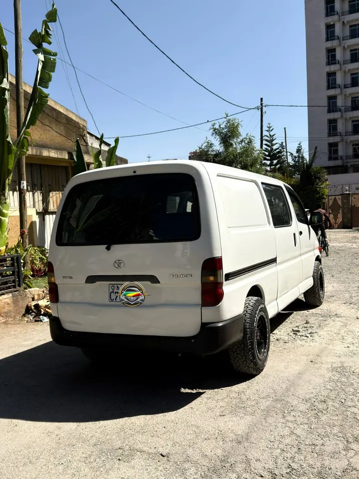 Toyota 2LT Diesel Van 2003 – photo 6