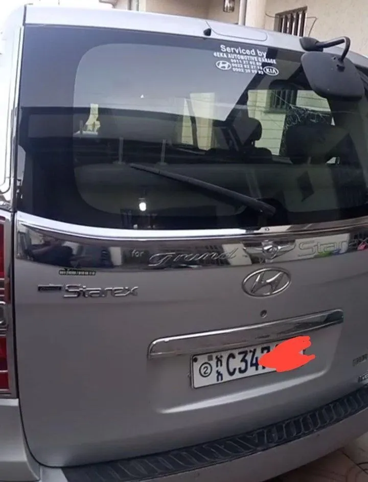 Hyundai Starex 2010 Automatic Diesel – photo 6