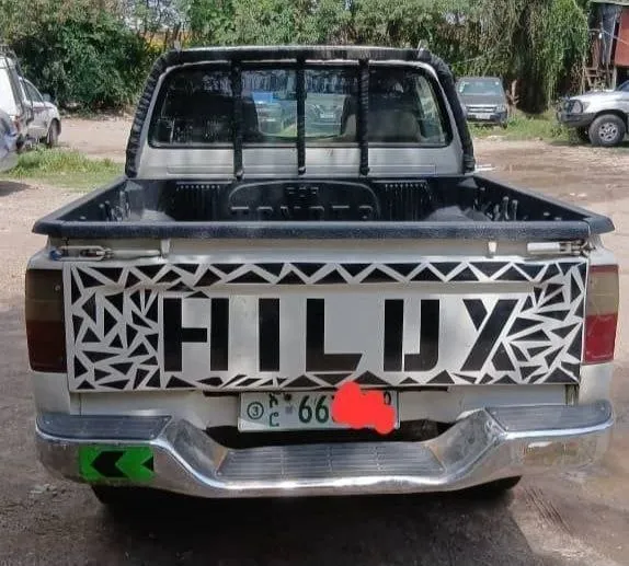 Toyota Hilux Double Cab Pickup – photo 4