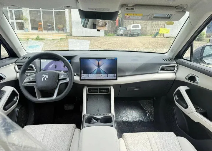 BYD Yuan Up Electric Full Option – photo 5