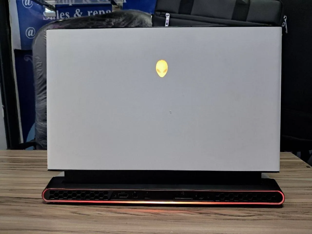 Alienware i7 9th RTX 2070 Laptop – photo 4