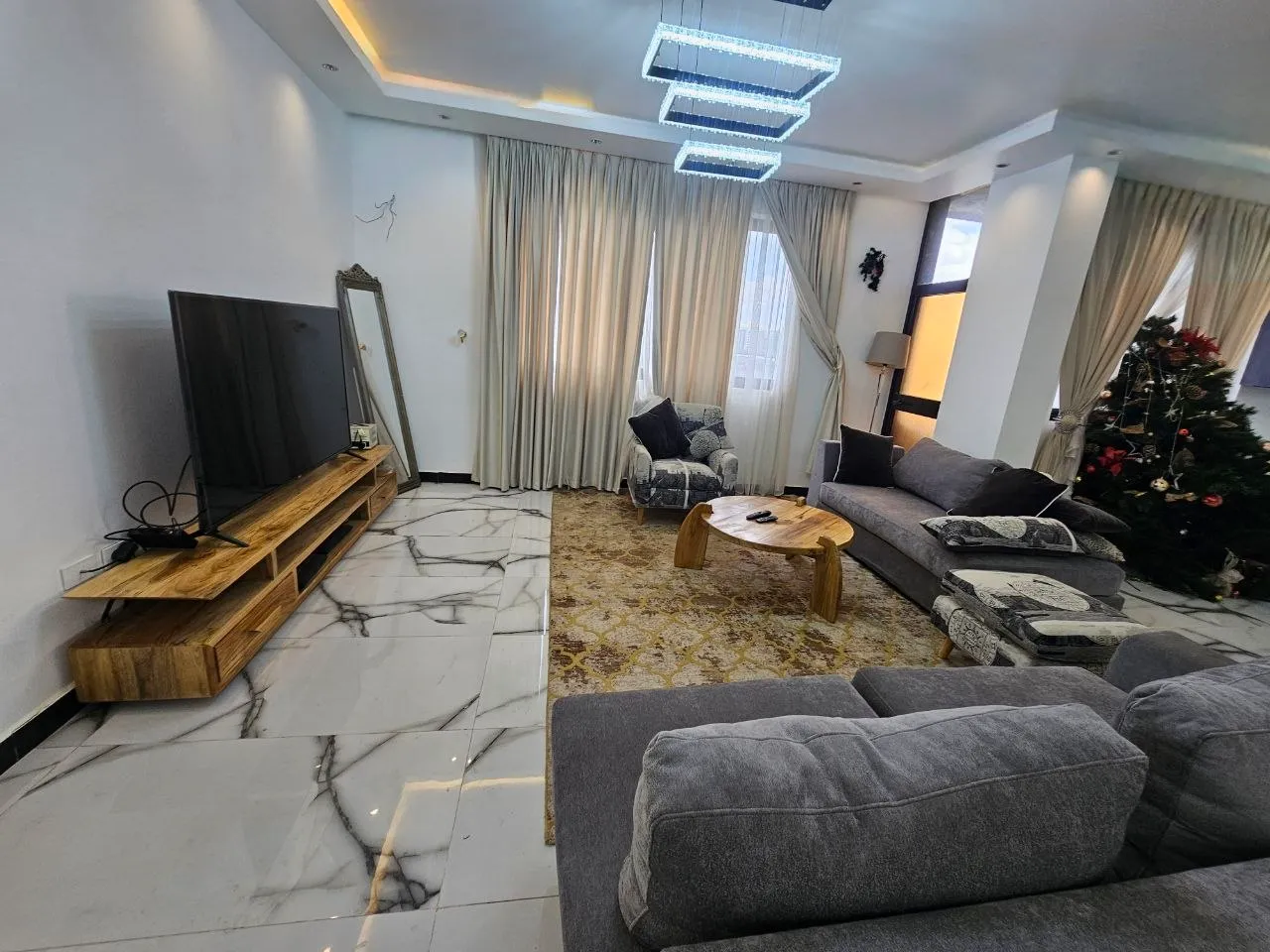 Modern 210 sqm Apartment in Ayat – photo 6