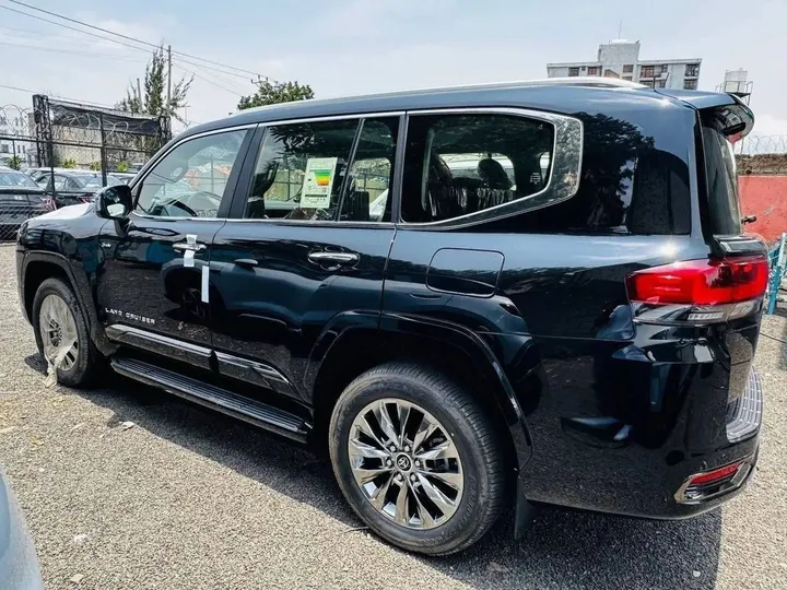 Toyota Landcruiser Hybrid 2025 – photo 6