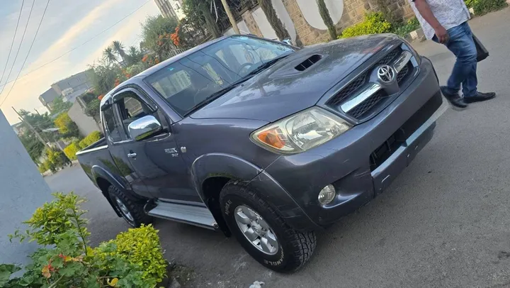 Toyota Hilux 2008 Manual 4WD Pickup – photo 3