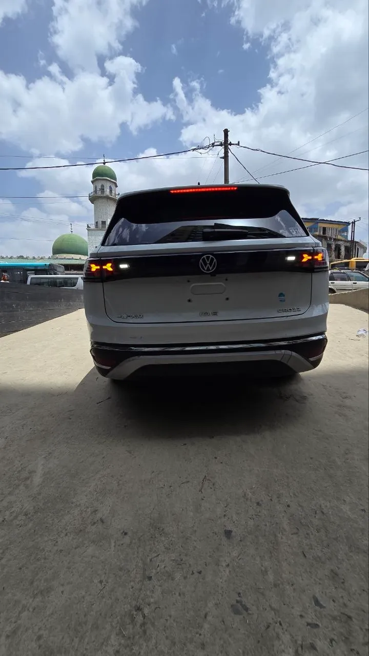 Volkswagen ID.6 Pro 2023 Full Option – photo 3