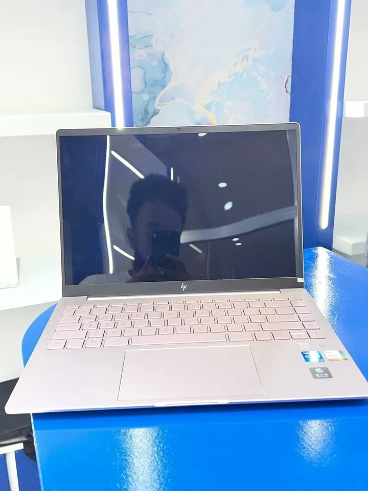 HP Pavilion Plus 14 i5 Laptop – photo 4