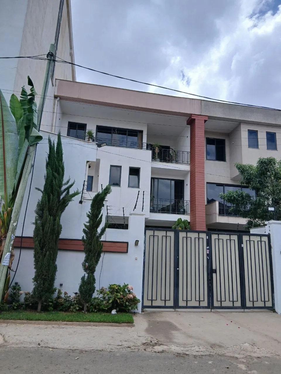 Modern B+G+2 House CMC – photo 3