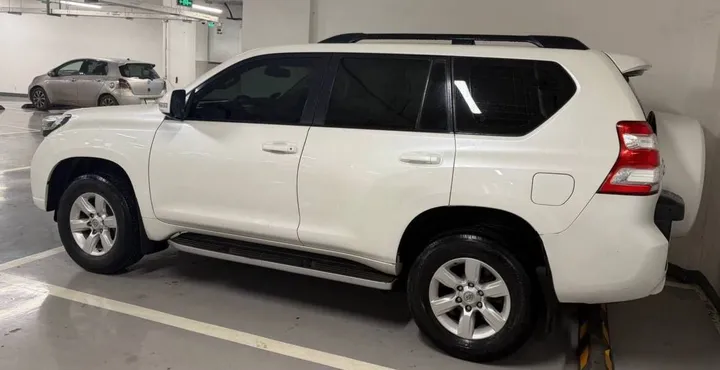 Toyota Landcruiser Prado Black Edition – photo 3