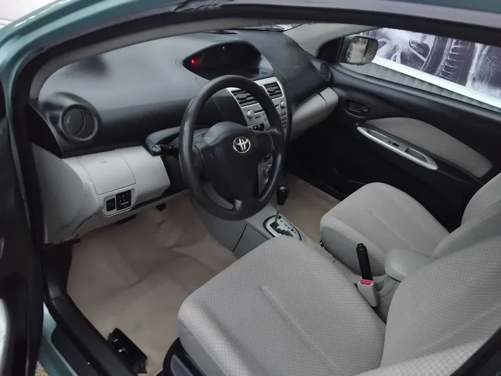 Toyota Belta 2005 – photo 5