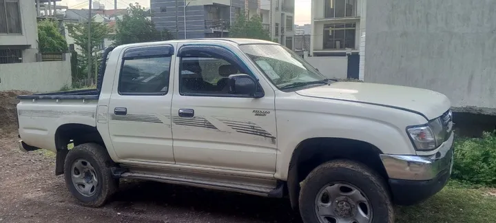 2005 Toyota Hilux Double Cab – photo 3