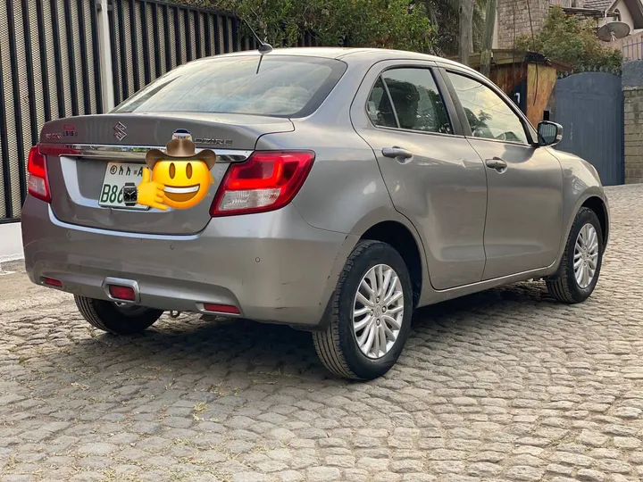 Suzuki Dzire 2022 Automatic – photo 5
