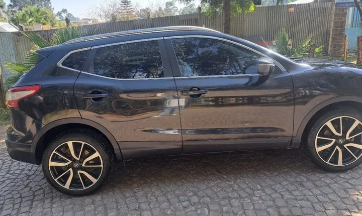 Nissan Qashqai 2017 Automatic – photo 3