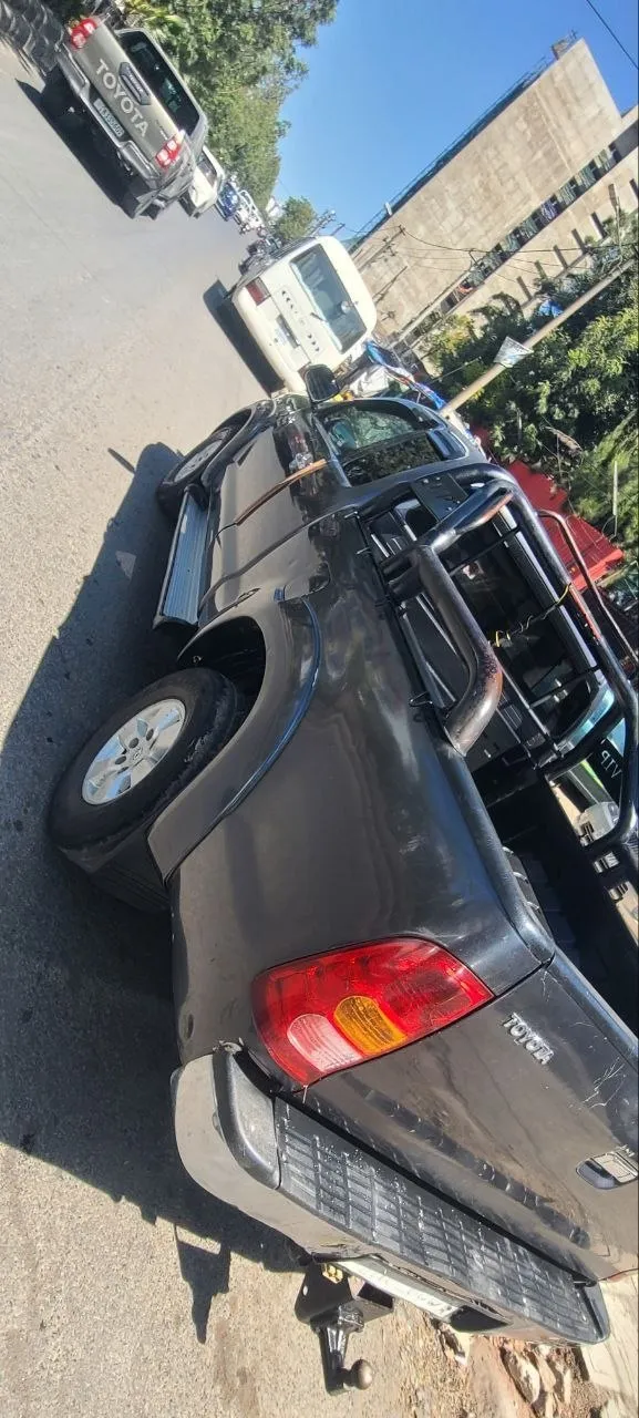 Toyota Hilux D4D 2009 Manual – photo 3